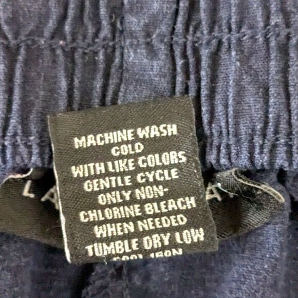 LANE BRYANT Navy Blue Linen Blend Straight Leg Pull-On Crop Pants; Size 28 - Picture 4 of 4